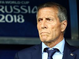 Tabárez mantendrá al mismo cuerpo técnico que la ha acompañado desde marzo de 2006, y con el que clasificó a todos los mundiales desde entonces. EFE / ARCHIVO