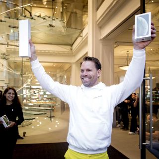 Fotogalería: Madrugan para comprar los iPhone Xs y Xs Max