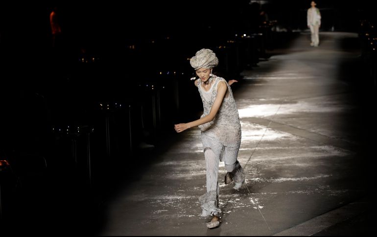 La Semana de la Moda femenina de Milán prosigue mañana con el desfile de Giorgio Armani. AP/L. Bruno