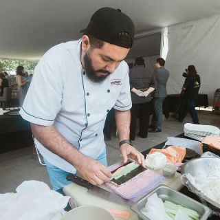 Chefs “batallan” para ayudar a jóvenes a concluir estudios