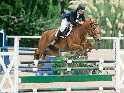Alberto Hawa, a lomos de “Romina LS”, durante la prueba abierta a 1.20 metros. EL INFORMADOR / F. Atilano