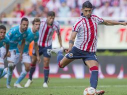 El único gol de Chivas fue anotado de penalti por Alan Pulido al 83'. MEXSPORT / C. de Marchena