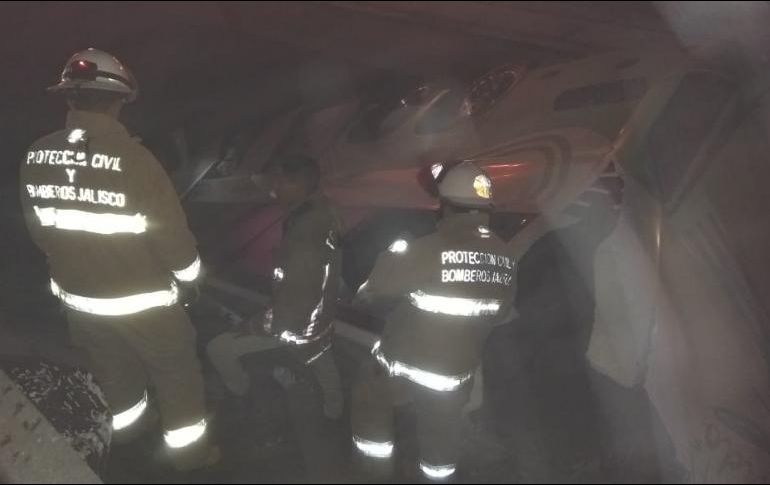 El hecho ocurrió sobre la autopista Guadalajara-Michoacán a la altura del kilómetro 394+200. ESPECIAL / Protección Civil Jalisco