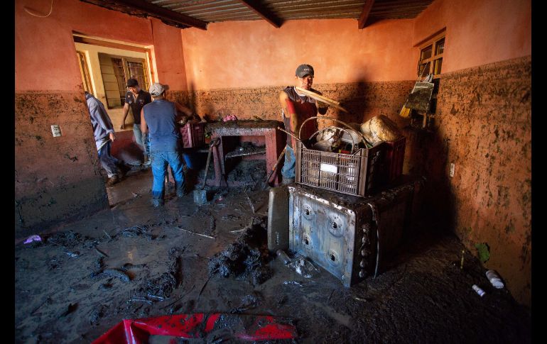 Daños en el interior de una casa.