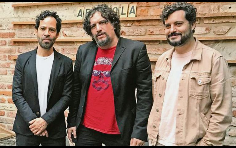 La obra toma como base una serie de textos de Arreola contenidos en el libro homónimo, donde las voces narradoras de Arreola conviv´en