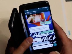 El legislador participó en una conversación en la que se comparte una fotografía de una mujer y él coloca 