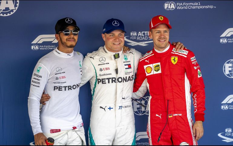 Un pequeño error del inglés frustró todas sus posibilidades de marcar el mejor crono en la sesión de calificación, lo que facilitó el ascenso a la ''pole'' de Valtteri Bottas. EFE / S. Suki