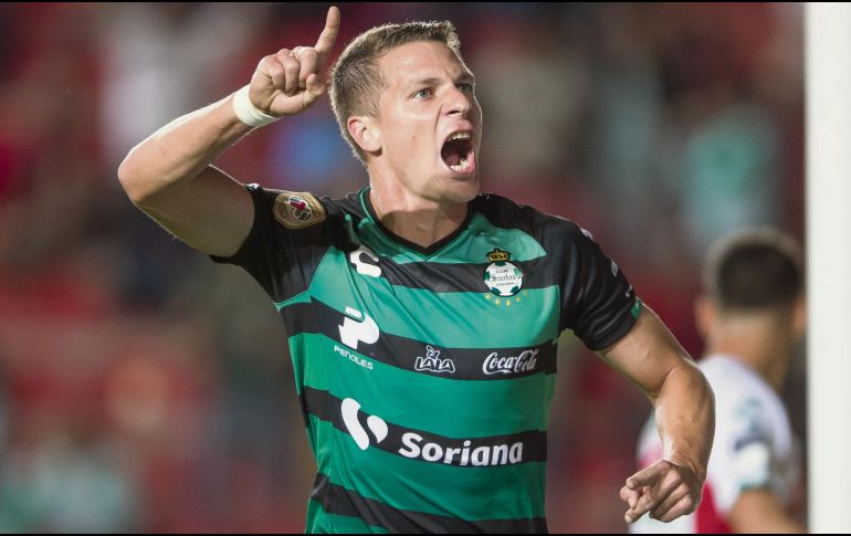 El delantero de Santos comparte el liderato de goleo con Gignac. MEXSPORT