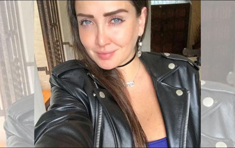 Desde hace algunas semanas, la hija de Alex Lora forma parte de una plataforma de contenido para adultos que, ella misma aclaró, no se trata de pornografía.  INSTAGRAM/ celi_lora