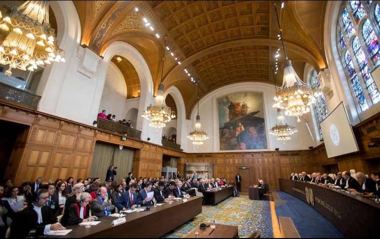 Bolivia recibe con tristeza el fallo de la Corte Internacional de Justicia que resolvió que Chile no tiene obligación de negociar una salida al mar para los bolivianos. AP / P. Dejong