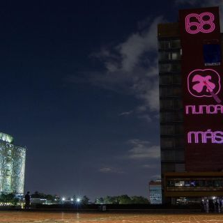 La UNAM conmemora 50 años de la matanza estudiantil de Tlatelolco