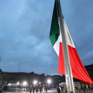 Alistan izamiento de Bandera a media asta por 2 de octubre