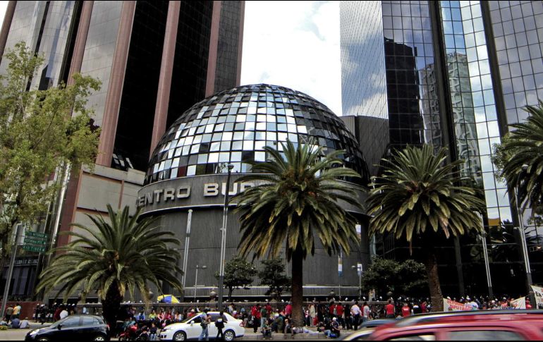 En el mercado accionario local se opera con un volumen de 3.6 millones de títulos, por un importe económico de 22.1 millones de pesos. NTX / ARCHIVO