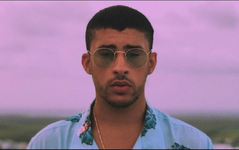 El cantante comparte en sus redes sociales el video del 