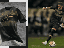 Los colores de la vestimenta fueron elegidos para recordar el auto Lotus que Senna, aficionado del equipo, manejó durante el GP de Estoril en 1985. TWITTER / @ShopTimao