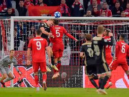 Los equipos siguieron el intento por imponer su juego, pero ninguno tuvo la contundencia necesaria para irse al frente. AFP / G. Schiffmann