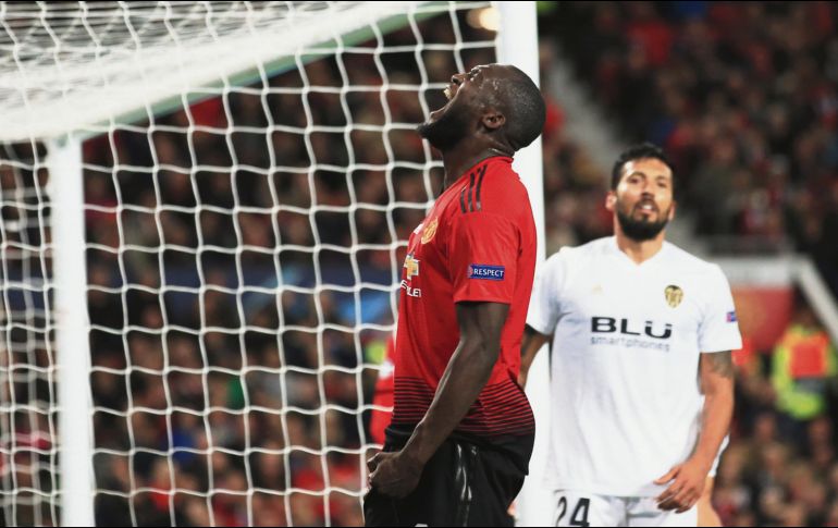 No solo la falta de contundencia se ha vuelto común en su liga, sino también la máxima competencia de clubes del mundo. AP