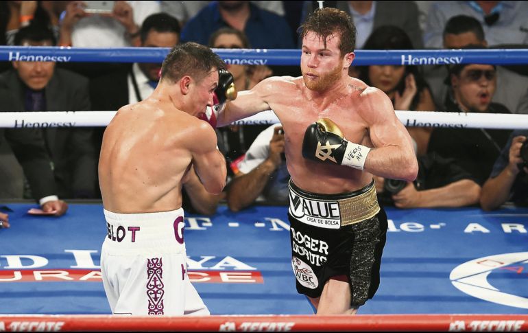 Saúl “Canelo” Álvarez (derecha) terminó con el invicto de Gennady Golovkin el pasado 15 de septiembre en Las Vegas. MEXSPORT