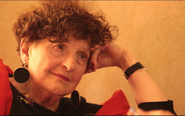 La propia narradora dijo en su cuenta de Twitter: ''Con fecha 3 de septiembre envié mi carta de renuncia al FCE, nombramiento que mucho me honra, por razones estrictamente personales''. EL INFORMADOR / ARCHIVO