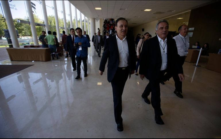 Alfonso Durazo (izquierda) indicó que se buscará mejorar las condiciones de los servicios médicos forenses. EL INFORMADOR/F. Atilano