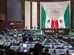 Los 66 congresistas de la Ciudad de México estrenaron tabletas electrónicas con un valor comercial no menor a los siete mil pesos cada una. NTX/J. Pazos