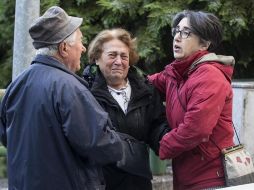 Decenas de personas abandonaron sus casas y prefirieron pasar la noche a la intemperie. AP / ARCHIVO