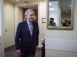 Mitch McConnell, líder de la mayoría en el Senado, asiste a una conferencia de prensa luego de confirmarse la nominación del juez Brett Kavanaugh a la Corte Suprema de los Estados Unidos. AFP/D. Angerer