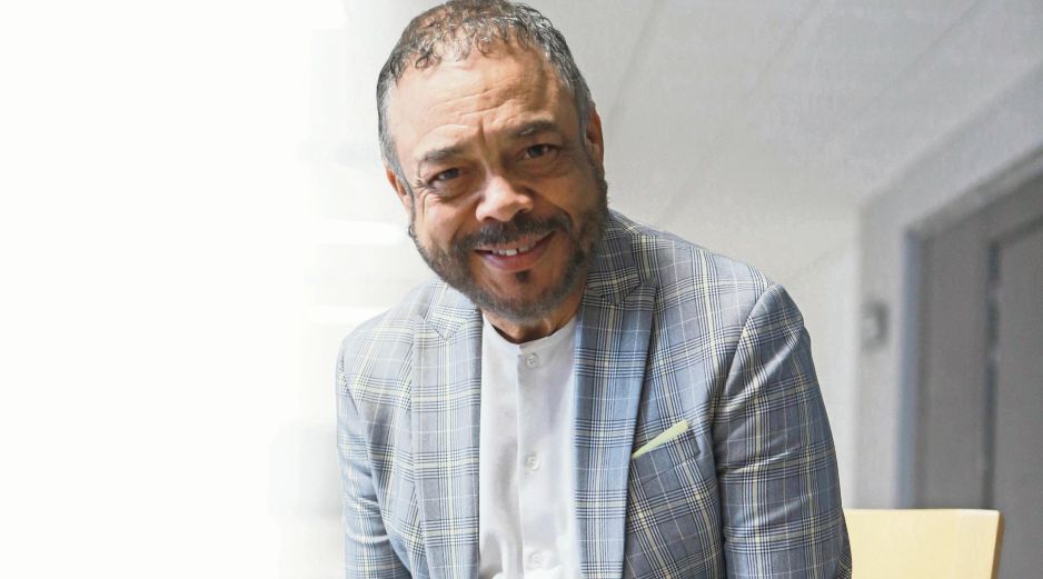 El cantante cubano posa para la lente de esta casa editorial, antes de su presentación en Expo Guadalajara. EL INFORMADOR / F. Atilano