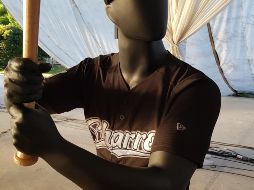 Los diseños son muy distintos a las de años atrás, pues resaltan tonalidades como el azul cielo o los diseños en cuello 