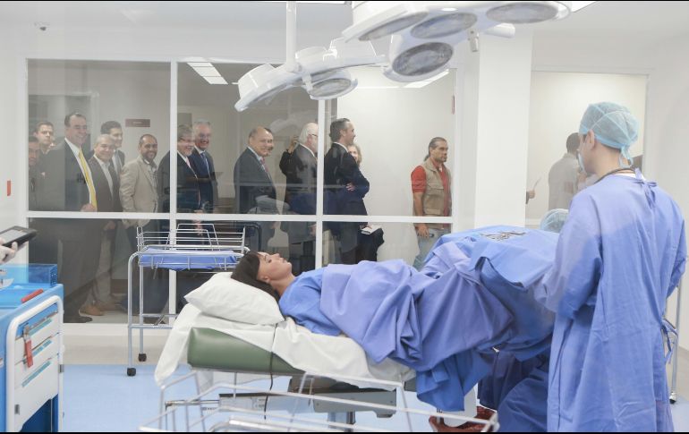 Algunos de los maniquíes permiten reproducir situaciones clínicas, desde el parto hasta infartos. EL INFORMADOR/G. Gallo