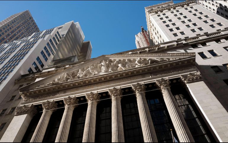 El NYSE Composite también retrocede 38.64 puntos, ubicándose en 12 mil 961.49 unidades. AP / ARCHIVO