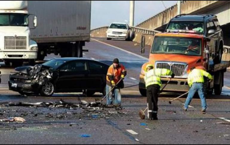 El tránsito en las carreteras se interrumpió en ambas direcciones para facilitar el trabajo de las autoridades. ESPECIAL