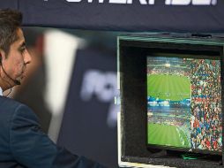 Las jugadas polémicas en los partidos de la Liga MX serán puestas a prueba a partir de la siguiente fecha, pero habrá algunas variaciones con respecto a lo que se hace en otras latitudes del planeta. ESPECIAL