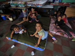 Algunos afectados permanecen en al menos 78 albergues en siete departamentos del país centroamericano. EFE / G. Amador