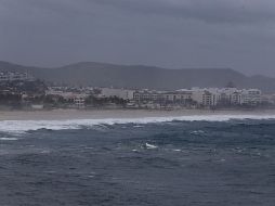 En un comunicado, el Meteorológico detalló que el centro de la tormenta tropical se localizó a mil 590 kilómetros al oeste-suroeste de Cabo San Lucas,  con vientos de 110 kilómetros por hora. EFE / ARCHIVO