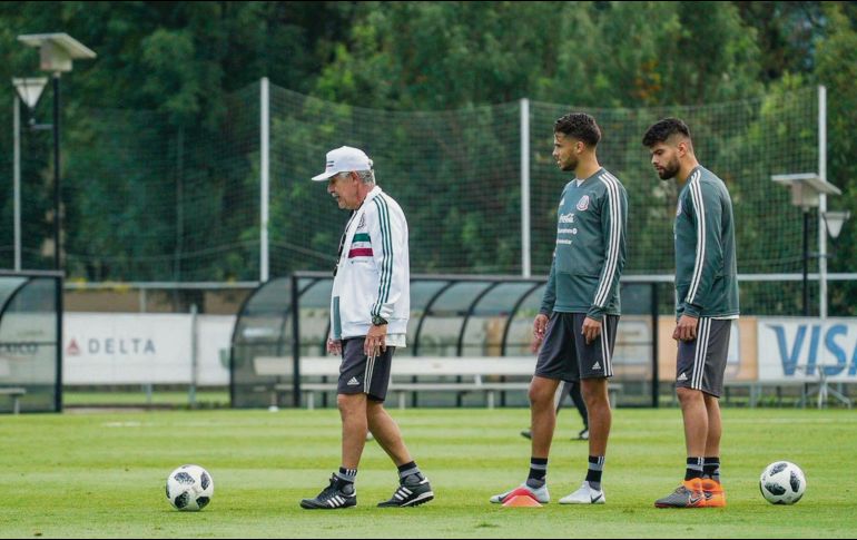Mientras suenan varias opciones para dirigir al Tri, Ricardo “Tuca” Ferretti volverá a estar al frente del equipo como interino en el partido de esta noche. TWITTER / @miseleccionmx
