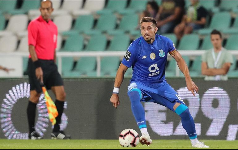 Herrera es capitán del Porto; su contrato concluye al finalizar la presente campaña. TWITTER/@PortoFC