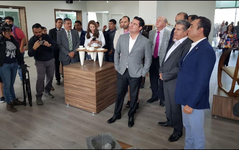 Aristóteles Sandoval Díaz asegura que para continuar con el liderazgo en diferentes temas productivos de Jalisco, es necesario no escatimar en la inversión en educación, en una formación integral. EL INFORMADOR / T. Villaseñor