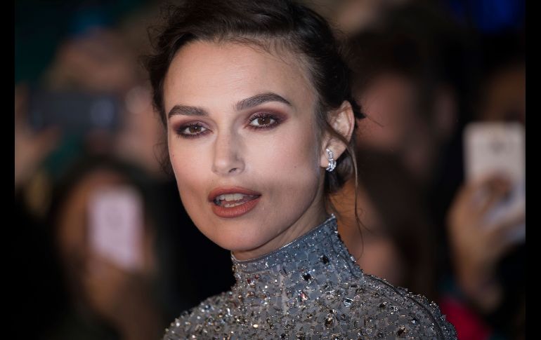La actriz Keira Knightley posa a su llegada al estreno de la película 