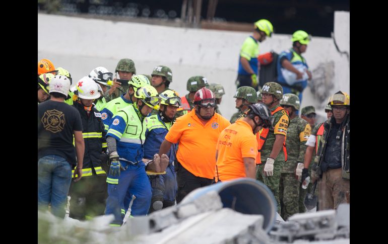  Enfatizó que el dueño del predio donde se derrumbó el edificio que se proyectaba sería una plaza comercial, ya está localizable y se espera que en las próximas horas comparezca ente el Minisiterio Público. EFE/ ESPECIAL