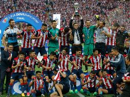 En el estreno estarán jugadores del primer equipo varonil que fueron protagonistas en la obtención de los campeonatos, así como algunas leyendas, y otros invitados. AP / ARCHIVO