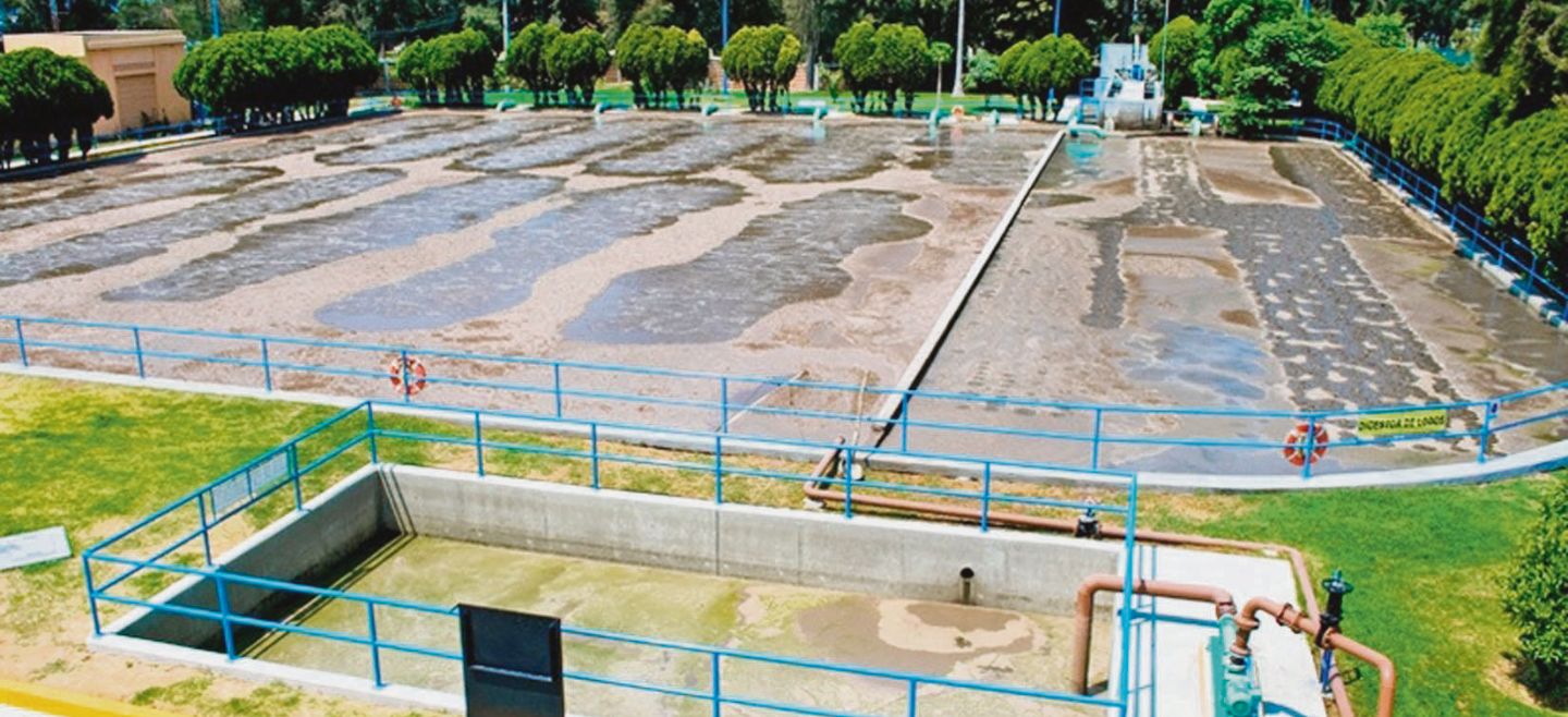 Todas las plantas de tratamiento generan lodos, que resultan cuando el líquido de residuo pasa por el tratamiento necesario. ESPECIAL
