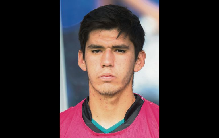 Jesús Angulo. Edad: 20 años/Club: Santos Laguna.  El de Culiacán es otro de los baluartes del conjunto lagunero, ya que en la pasada Liguilla fue pieza clave para que los Guerreros levantaran el título. Además de haberse coronado en Sub-17, Sub-20 y Primera División, ya tuvo la oportunidad en el Tri mayor.