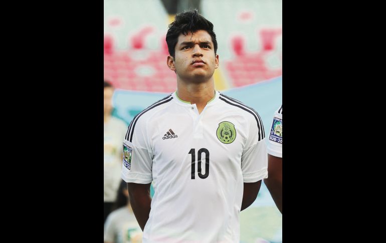 Eduardo Aguirre Edad: 20 años/Equipo: Tampico  Aguirre dio la sorpresa a nivel mundial en mayo de 2018, cuando se consagró como el goleador del prestigioso Torneo de Esperanzas de Toulon. Aunque pertenece al Santos Laguna, Aguirre juega con el Tampico del Ascenso MX. Sabe ejercer presión a los defensores a la hora de buscar el balón en las salidas.