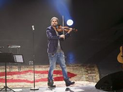 El violinista, preparado para llevar a un viaje musical a los tapatíos. NOTIMEX