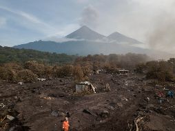 El pasado 3 de junio el cono hizo una violenta erupción que deja al menos 190 muertos, 238 desaparecidos y más de 1.7 millones de afectados. AP/ ARCHIVO