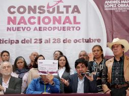 La consulta se realizará en 538 municipios del país, en los 32 estados de la República, donde se instalarán mil 073 mesas de consulta. Los resultados se darán a conocer el domingo 28 de octubre alrededor de las 18:00 horas. SUN / I. Stephens