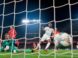 Los goles de la victoria fueron obra de Raheem Sterling en dos ocasiones. AFP / J. Guerrero