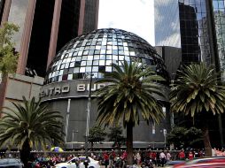 En el mercado accionario local se opera con un volumen de 2.084 millones de títulos, por un importe económico de 48.1 millones de pesos. NTX / ARCHIVO