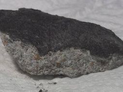 Los expertos indican que el Meteorito de Komaki procede del espacio y tiene una antigüedad de cuatro mil 600 millones de años, similar al origen del sistema solar. TWITTER / @nhk_news